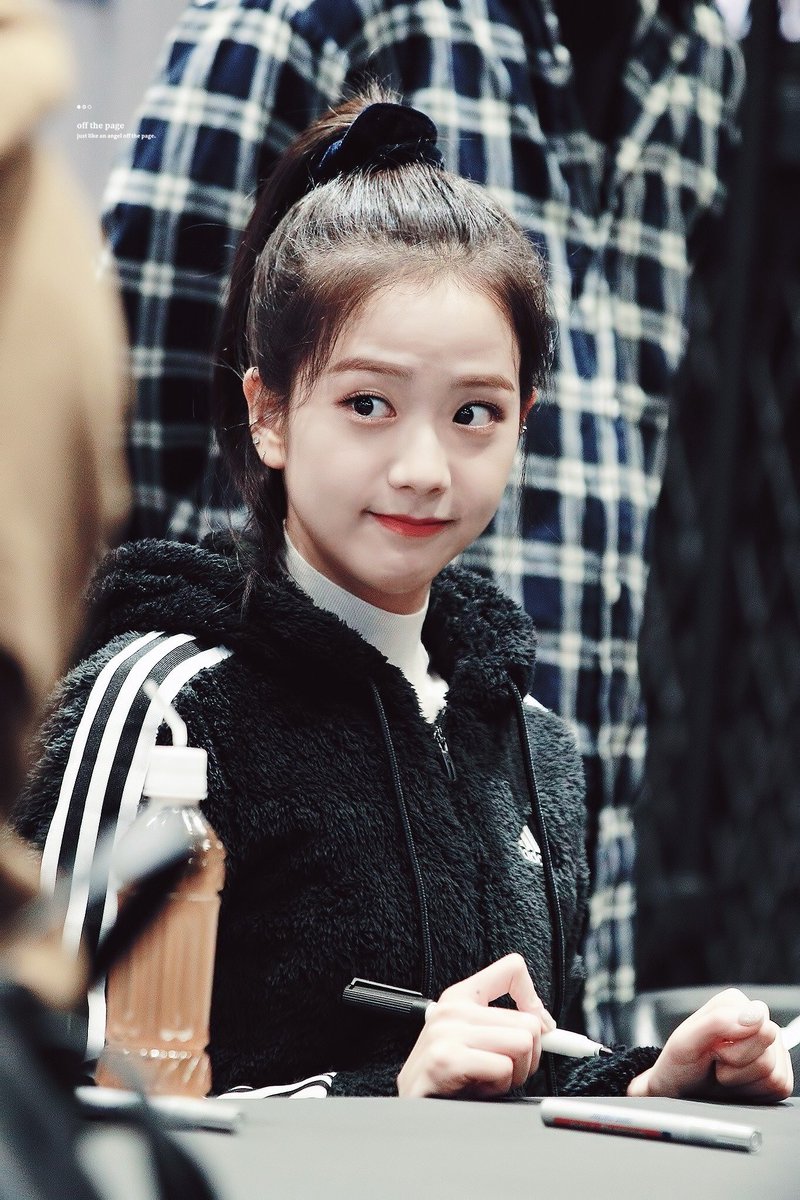 intoblackpivk's tweet photo. 1 more hour left till she turns a year older 🥳🥳🥳💓💗💕💞 start using the hashtag!! 

#MissKoreaJisooDay #JISOO #지수 https://t.co/Imb7qEGB8S
