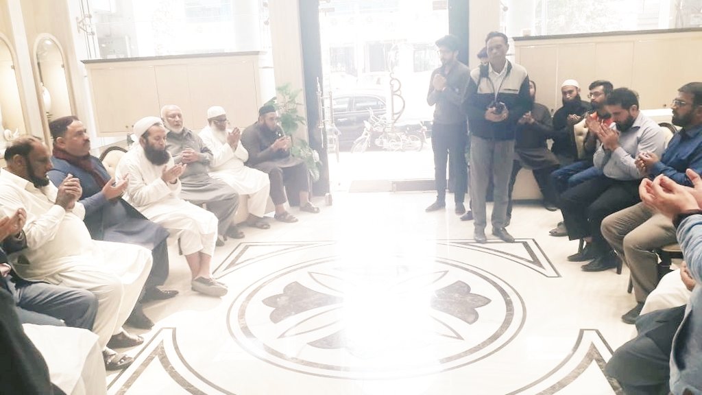 abbasialianjum's tweet photo. #Today @NawabAliWassan attended inaugration Ceremony of the Jewellry shop of two well-known Buisness men Mr. Saleem &amp; Mr. Jaffar where he also Prayed for their bright future at Tariq Road, #Karachi.
@BBhuttoZardari @BakhtawarBZ @AseefaBZ 

@Fida_Wassan https://t.co/m0kDeemew8
