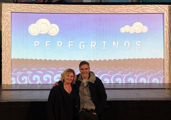 29/12/2018
#RobertoEnríquez y @ana_wagener (gracias por la foto) disfrutando de #Peregrinos, obra de teatro para público familiar en la que participan con sus voces. En <a href="/teatrokamikaze/">Teatro Kamikaze</a>.
<a href="/Voila_Produc/">Voilà Producciones</a> <a href="/CEARefugio/">CEAR</a> <a href="/alba__loureiro/">Alba Loureiro</a>