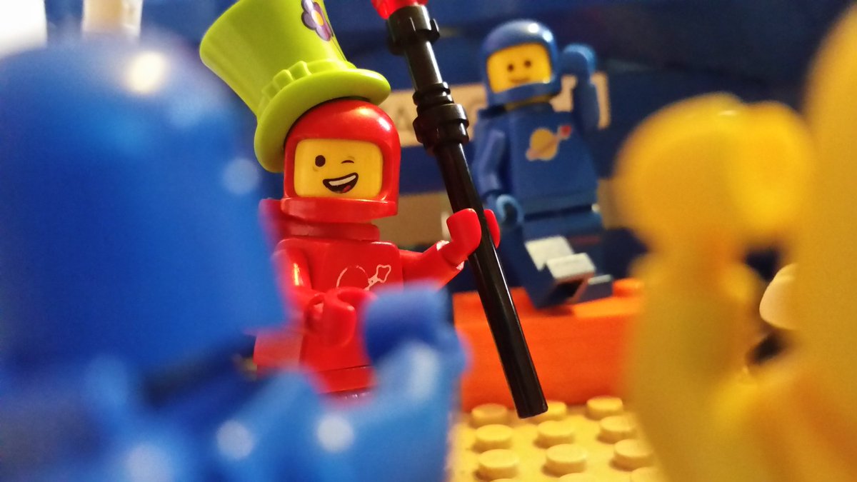 lego red classic spaceman