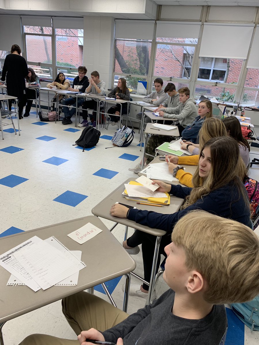SKluse7's tweet photo. #backatit #circlereview #level1workinghard #WeAreHowell #theRegional :) https://t.co/I7T9mRZynS