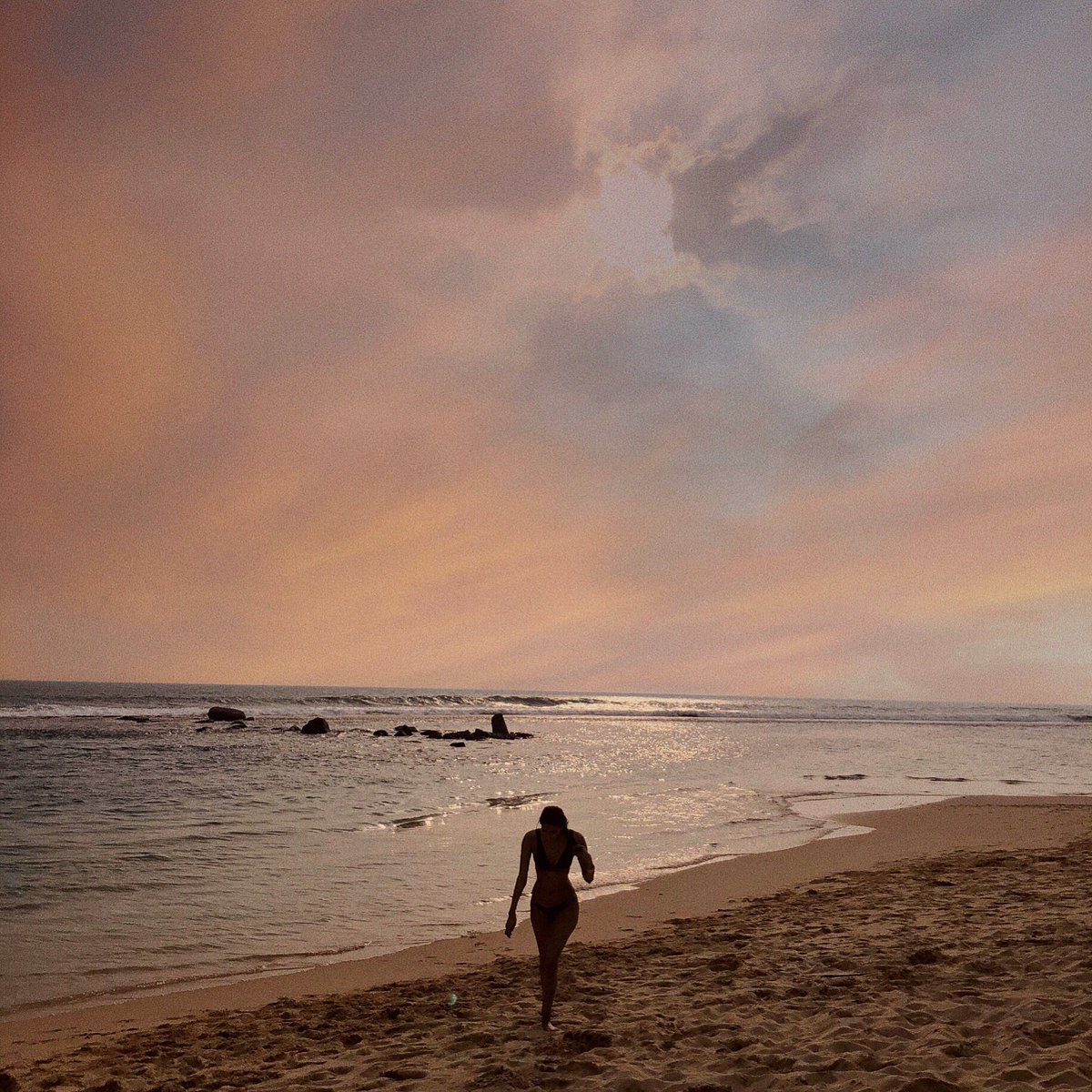 athiya shetty bikini