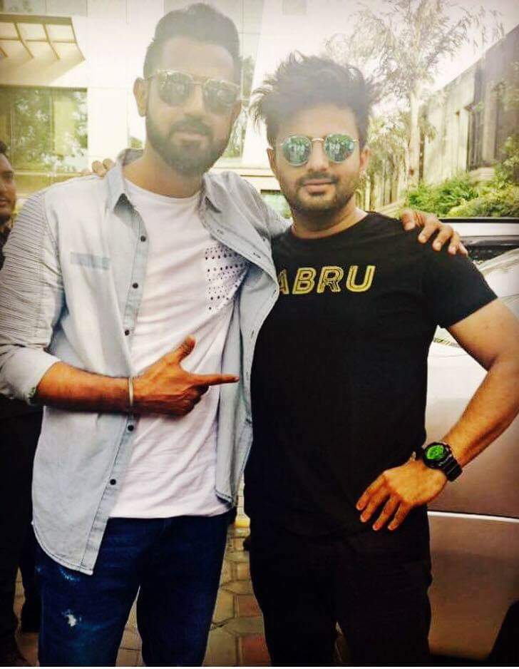 RealRjYuvi's tweet photo. Janamdin dian bahut bahut mubarakaan! Rabb sehat te khushiyaan dewe❤️ #gippygrewal #birthdaywishes #Punjabi #pollywood https://t.co/P0zPC9pdoa