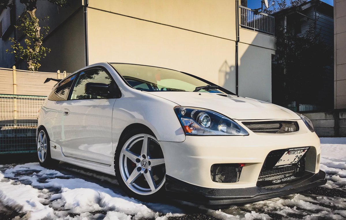 ﾎﾞﾋﾞｰｰｰｰｰニキ みんなのスタッドレス用ホイールが見たい Dc5タイプs純正 可愛いだろぅ