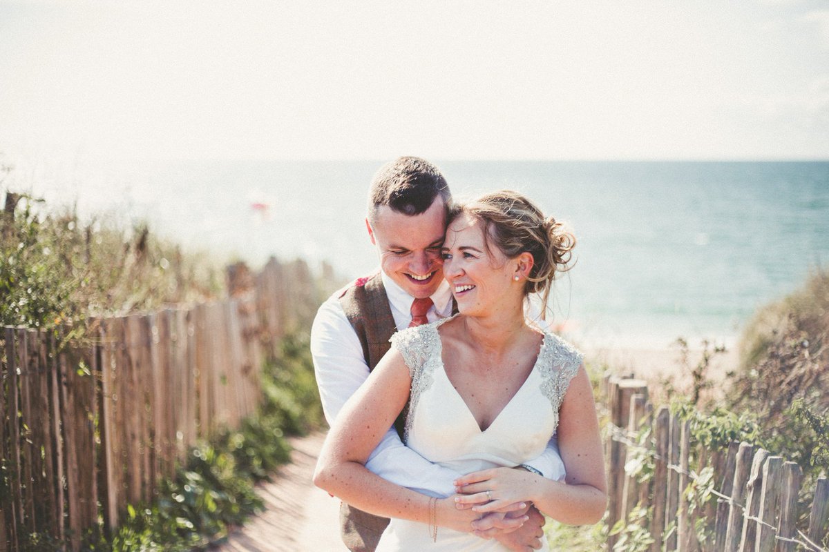 missestoner's tweet photo. Happy New Year to all! This is what my 2018 #weddingphotography looked like https://t.co/4KFqtMerfq  I'm looking forward to more incredible weddings in 2019! https://t.co/0jdcKaSvbY
