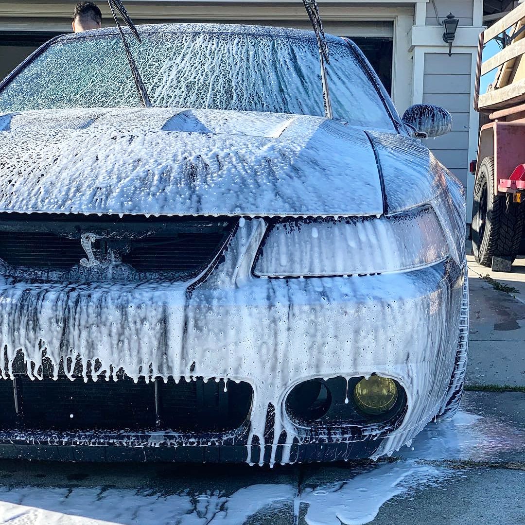 chemicalguys's tweet photo. First wash of the year laying downs some Chemical Guys suds with the Torq Foam Cannon. Sent in by from @svt_831
What was the first ride you washed in 2019?
📷: @edgar_dynasty #termisonly #cobras #cobrasonly #terminator #terminatorcobra #ford #supercharged #chemicalguys https://t.co/twYrt7VFLJ
