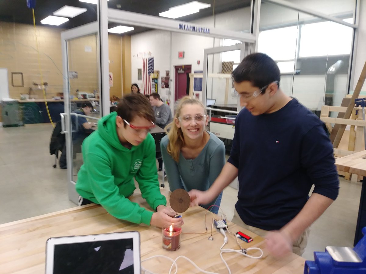 mrdaltonfowler's tweet image. Picking back up on the first day back from break, #EngineeringAcademy students prototype and test their candle extinguishers programmed using @arduino #NEHS