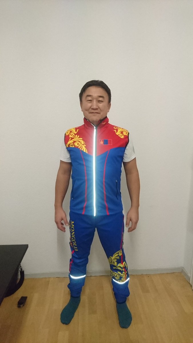 108 удаа сунаж мөргөн залбирах дасгал та энэ жилийн эхний өдрөөс хийж эхэлбэл ямар вэ?