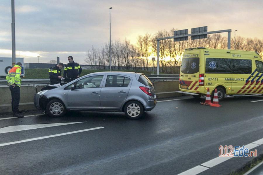 🚨 Auto in de vangrail op de A30 bij #Barneveld 112.press/Qvq4L4 112Ede https://t.co/KO44wX7SpP