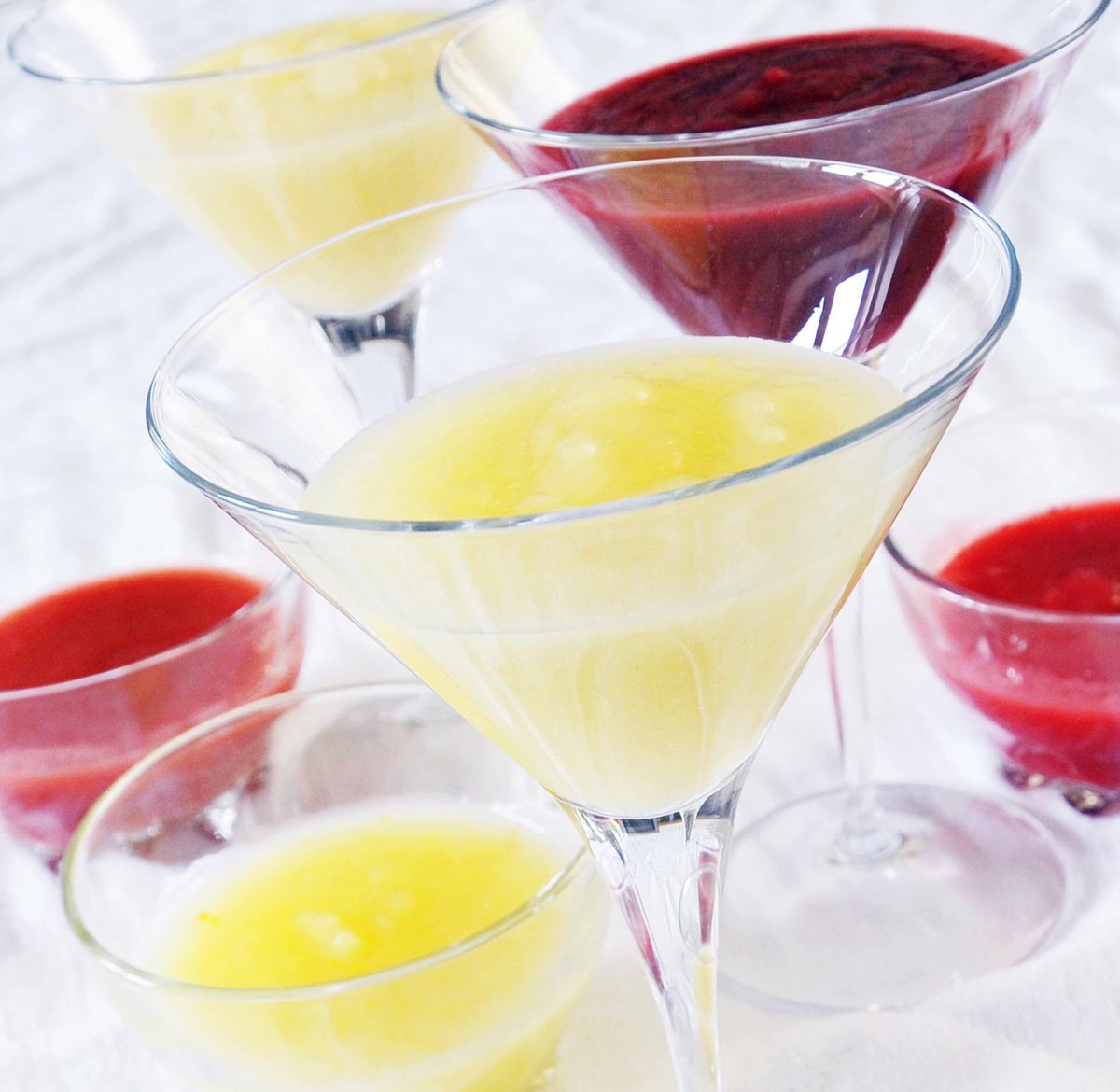 ClotildeFruitCo's tweet image. Happy and Healthy New Year! Time to be kind to your stomach 😀😋🍎🍍🍓🍐 #compote #noaddedsugar #tasty #fruit #nopreservative #HealthyFood #mewyearsresolution #foodacademy