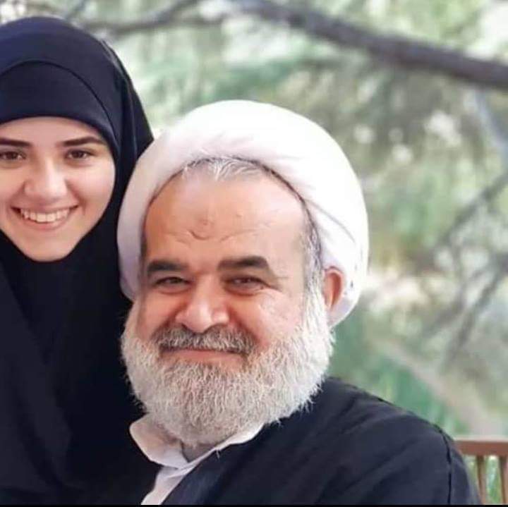 كن حكيماً في رسم نفسك وفِي عين الآخرين ..
وكن كبير بطبعك و متغافلاً عن توافه الأمور 
: