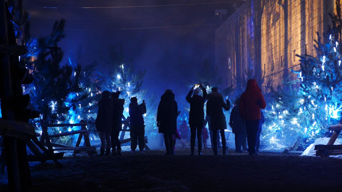 One of Kingston's biggest winter attractions <a href="/LuminaBorealis/">Lumina Borealis</a> opens its doors from November 30th-January 5th ❄️ We pulled together 12 #ygk adventures to pair with your Lumina visit ✨ <a href="/FortHenry/">Fort Henry National Historic Site</a> 📷 <a href="/OrganicRoadMap/">Heidi Csernak</a> 
bit.ly/2Qn3HSE