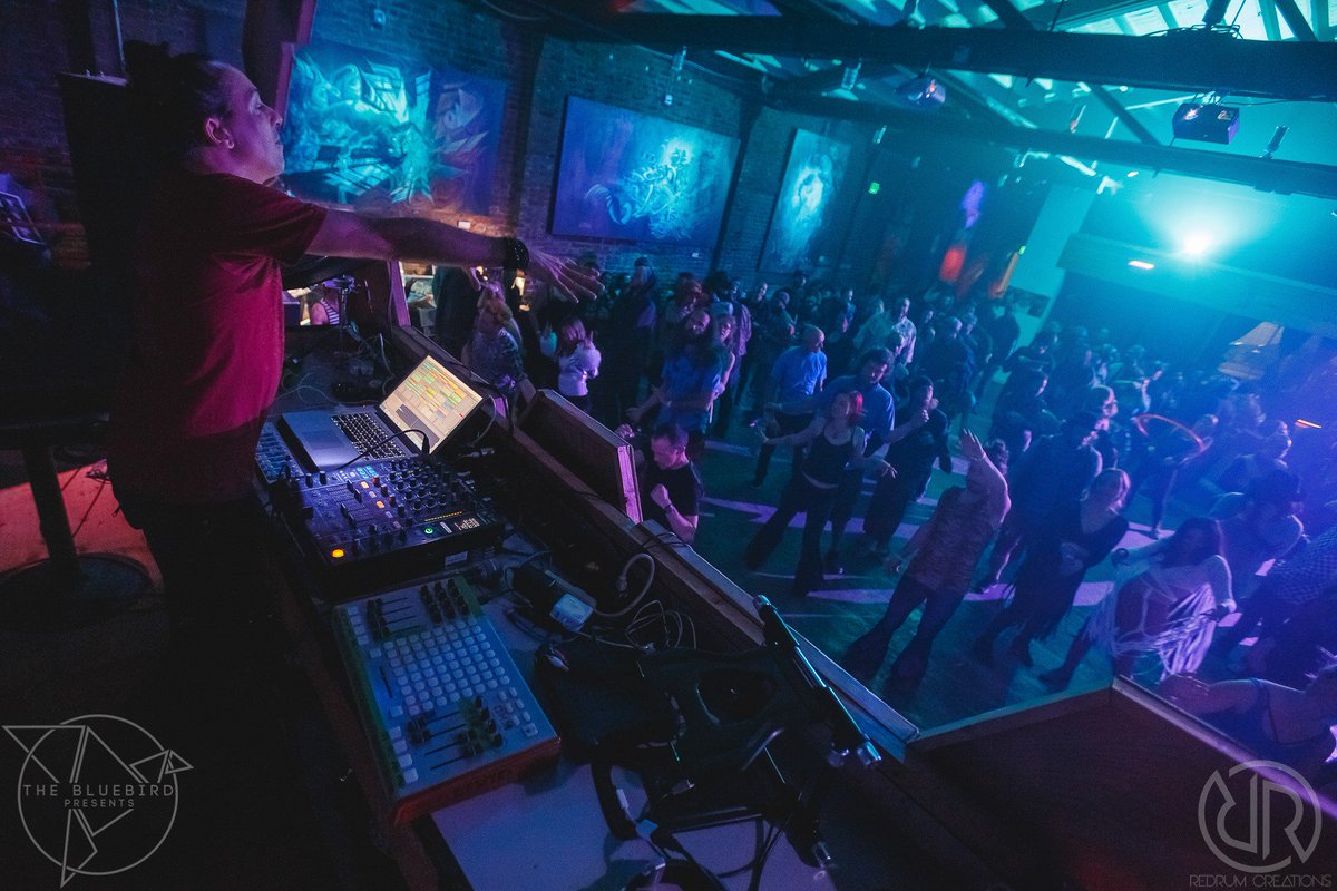 thebluebirdreno's tweet photo. #TheBluebird #TheBluebirdReno #RenoNevada #RenoNV #DowntownReno #RenoMusic #RenoConcerts #RenoNightlife #RenoClubLife #ArtTown #RenoIsArtTown #SupportLocalMusic https://t.co/t54gjDjcCt