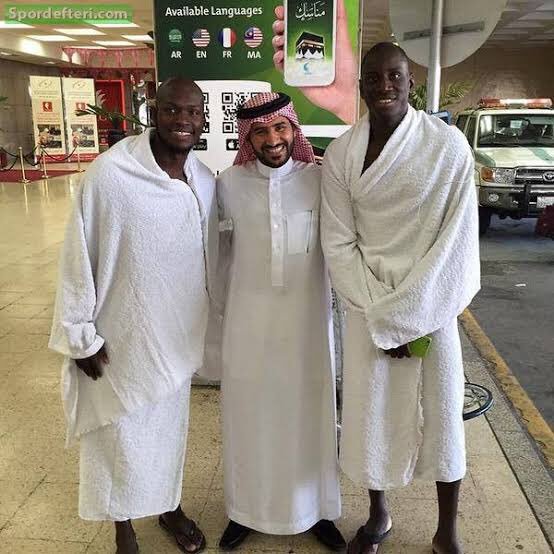 Osmanli Fatihi On Twitter Masallah Elhamdulillah Bir Guzel Adam Turkiye Asigi Senegalli Musluman Futbolcu Demba Ba Dembabafoot Dembaba Senegal Turkey Islam Muslim Bismillah La Havle Vela Kuvvete Illa Billahil Aliyyil Azim Guc Ve Kuvvet Sadece