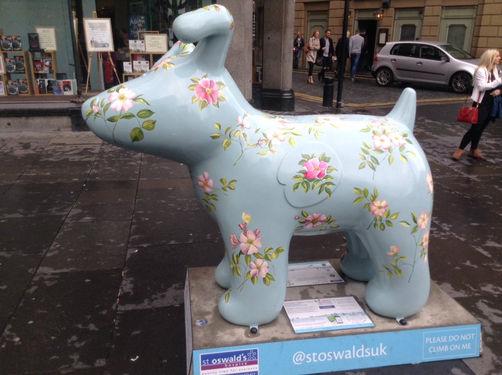 robsonandcowan's tweet photo. @Ponders14 @nymans @nationaltrust @southeastNT We had about 50 of them spread all over the northeast in the autumn of 2016,didn't get to see them all,but they certainly brightened up the city,each one had a different theme,check out #GreatNorthSnowdogs for more 😃🐶😉 https://t.co/mOiqaTI5M8