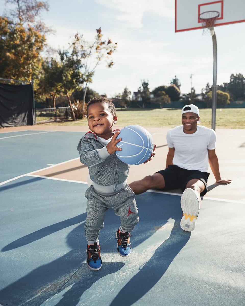 russwest44's tweet photo. -This is the Future-

#WHYNOT
#whynotzer0.2 https://t.co/wh1EHGLwMx