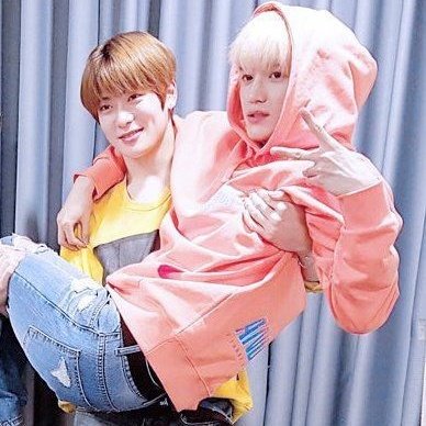 tyong203's tweet photo. ช่วงเวลาที่ดีที่สุด:)♡ #3มกราวันชาติแจยง https://t.co/7c0Ai8Wjdx