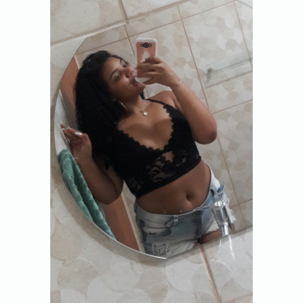 Steemedeiros_'s tweet photo. Sobre o almoço na vovó ❤
#bemVindo2019 https://t.co/CmEaQmlPp4