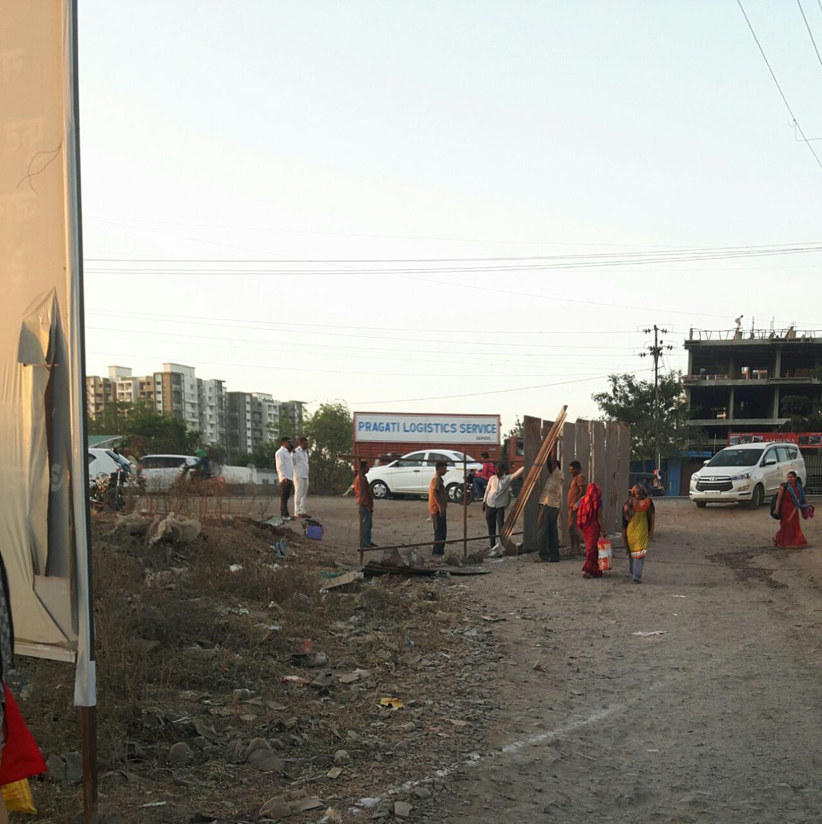 <a href="/ksantoshkrishna/">Santosh Krishna</a> <a href="/koltepatilltd/">Kolte Patil</a> <a href="/OfficialPMRDA/">PMRDA</a> <a href="/MlaPacharne/">MLA Baburao Pacharne</a> Blocked half of Ivy Estate Road entry, by owner of plot under litigation. <a href="/koltepatilltd/">Kolte Patil</a> who is the main builder or <a href="/OfficialPMRDA/">PMRDA</a> who took possession of road or <a href="/GpWagholi/">wagholi grampanchaya</a> who are responsible to maintain,doing anything about it. <a href="/kirangitteias/">Kiran Gitte IAS</a> stood at this very spot last year.