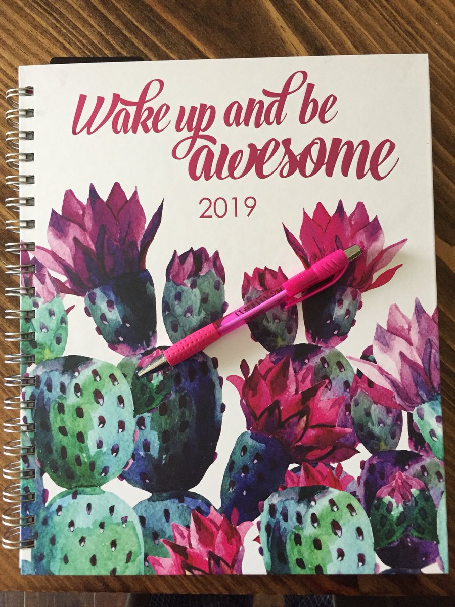 livemoorediy's tweet photo. Aldi knows my weakness... Got this bad boy for $7 👌🏻 #aldiforthewin #2019 https://t.co/Ngvtz5f63O