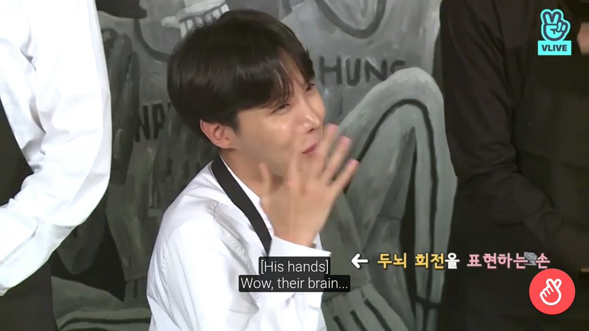 gogamixxx01's tweet photo. #WelcomeBackRunBTS
#RunBTSReturns 
Namgi: does basic division like 450 divided by 3 = 150

Hoseok: https://t.co/y0nh1bXAcN
