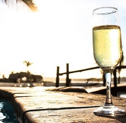 please_playa's tweet photo. Happy New Year #playaplease #theglobewanderer #passionpassport #forahappymoment #flashofdelight #exploringtheglobe #voyage #vacances #paradis #paradise #beachliving #paradiso #welivetoexplore #jaw_dropping_shots #heavenonearth #naturalparadise #wondersof… https://t.co/tvJehiGE99 https://t.co/9cMdPKpYIp