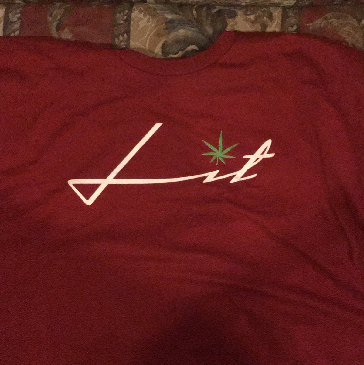 DesignsDope420's tweet photo. Happy New Year 🎊🎈🎆 Go into 2019 supporting some Dope Merch like this Lit Ter 🔥👌🏿 #CannabisCommunity #420Forever #marijuana #cannabisculture https://t.co/N3JD6vJFIX