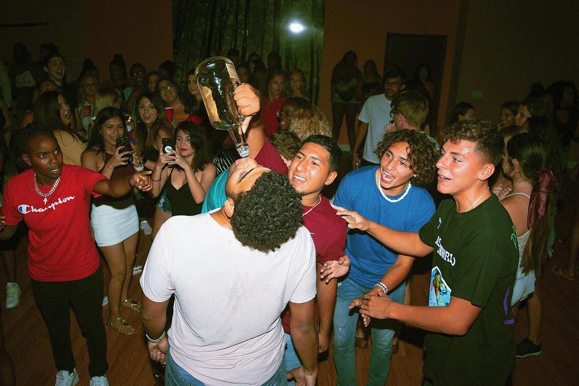 ISLANDPARTYLIFE's tweet photo. TAG A DJ WE HAVE A SPOT OPEN FOR AN UPCOMING FUNCTION! 💯 

WE STARTING OF THIS SEMESTER RIGHT 🙏🏾

#IslanderPartyLife https://t.co/uO8aZQ6vmo