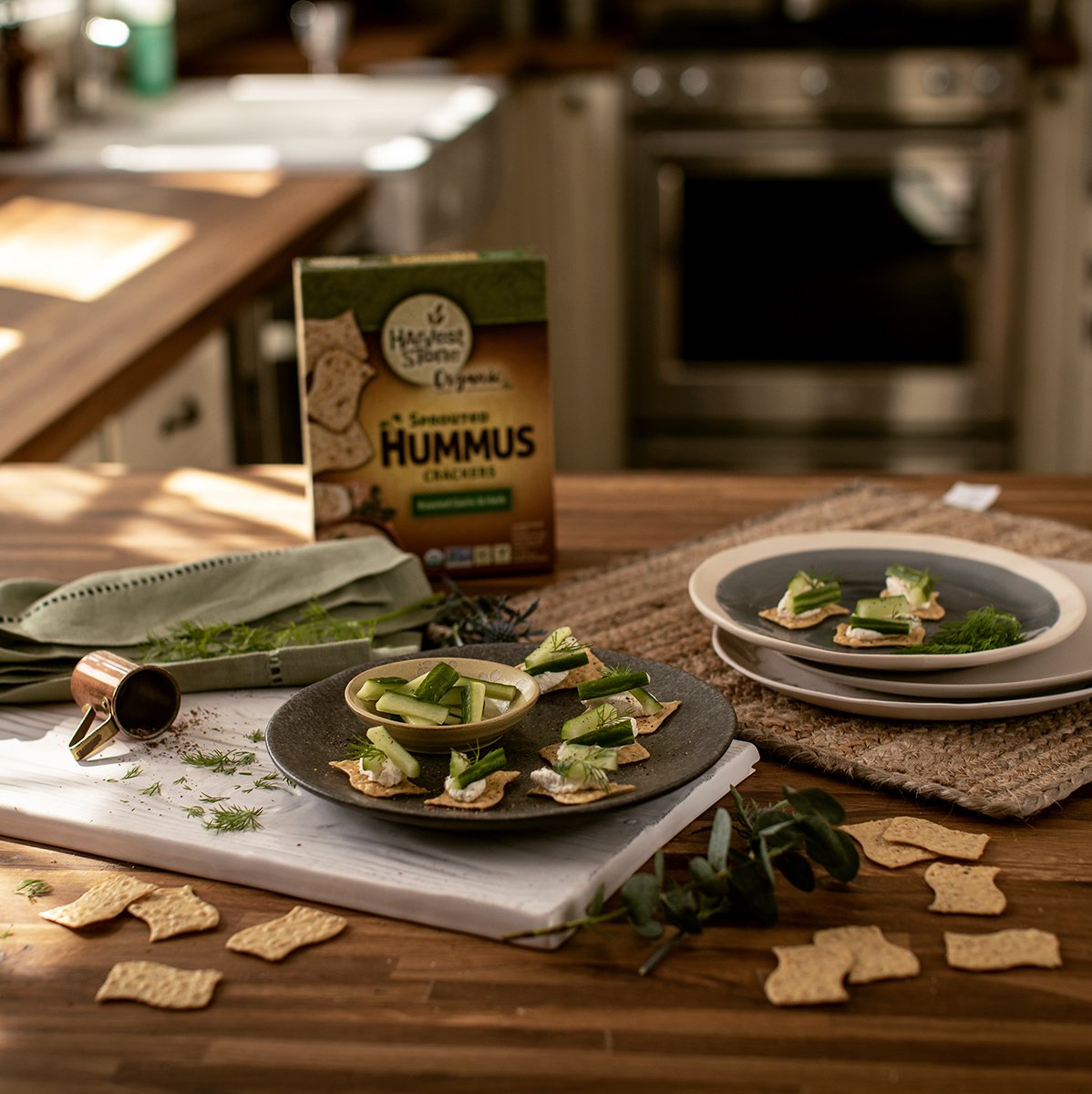 HarvestStone_'s tweet photo. The best food is responsibly grown and thoughtfully crafted. We cultivate and harvest our grains and seeds so that our crackers are certifiably good. https://t.co/4OucU6ImVl https://t.co/xemGV1edYE