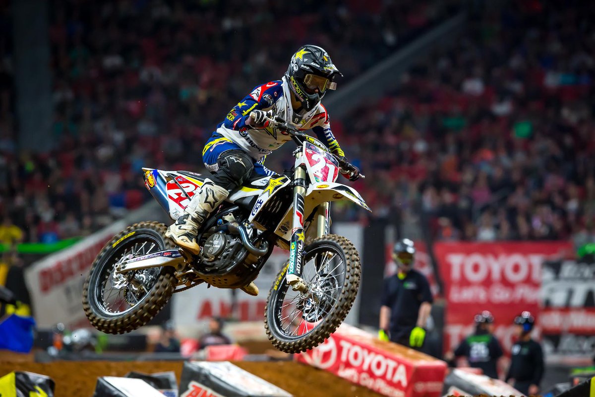 2019Supercross's tweet photo. #ama #supercross 2019

Event: Anaheim 1, CA
Round: One
StadiumAngel Stadium of Anaheim
Date: January 5
Time: 6:30 PM
TV Network: Fox Sports 1 https://t.co/MbhgD2WVj7