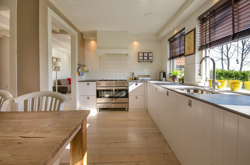 ourproperty's tweet image. Is your new years resolution to re-fit your kitchen?

Here's everything you need to know:

ourproperty.co.uk/guides/kitchen…