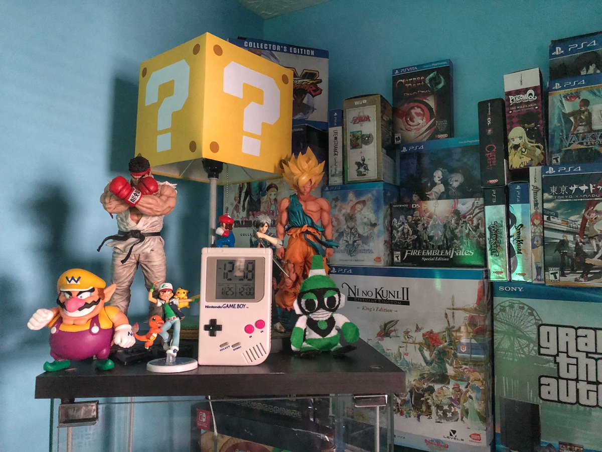 youvebeenSLAIN's tweet photo. My little gaming space is starting to come back together 🤗 https://t.co/mtDavY3zIj