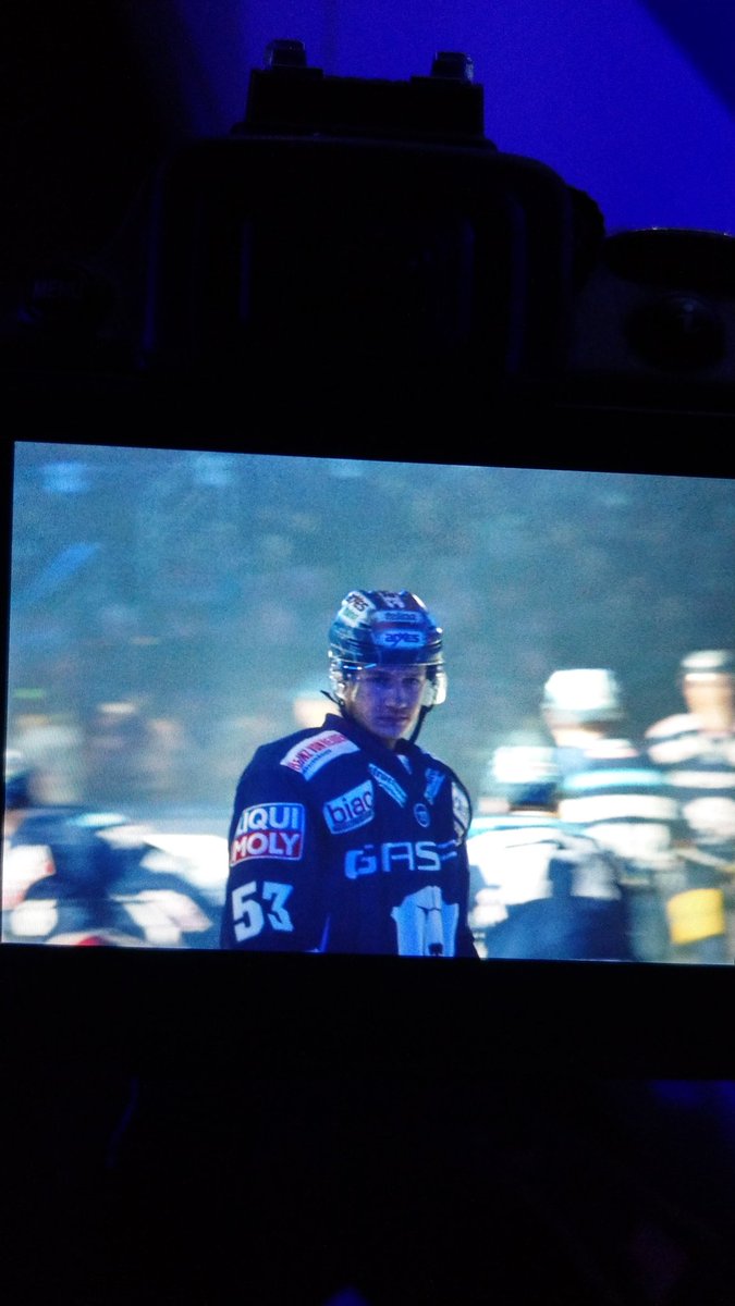 Wally44's tweet image. 😱 #Mik 

#ebb #ebbiec #Hauptstadteishockey