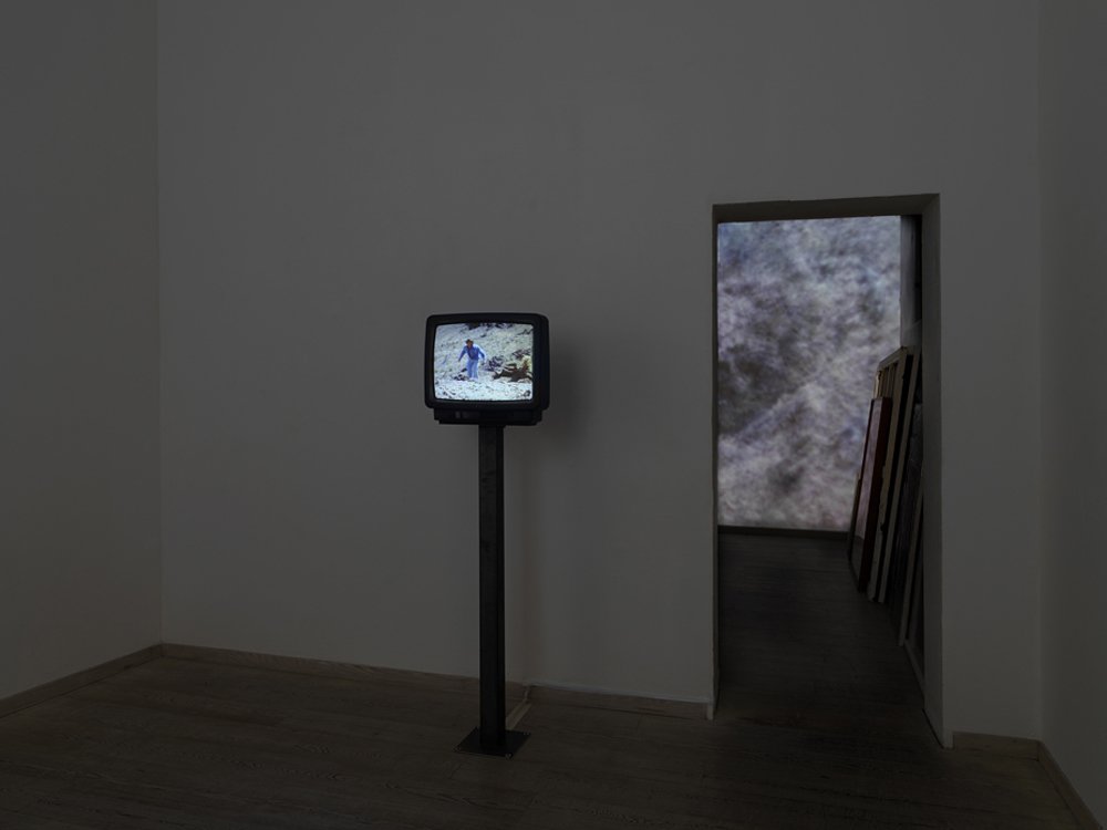 OTTOGallery's tweet photo. Conversazione a margine di Opera morta “si tout est sculpture pourquoi faire de la sculpture?” #ArteeCritica #SimoneCiglia @OTTOGallery #exhibition
https://t.co/iwoseIvxdY https://t.co/vGoKtzuTNF