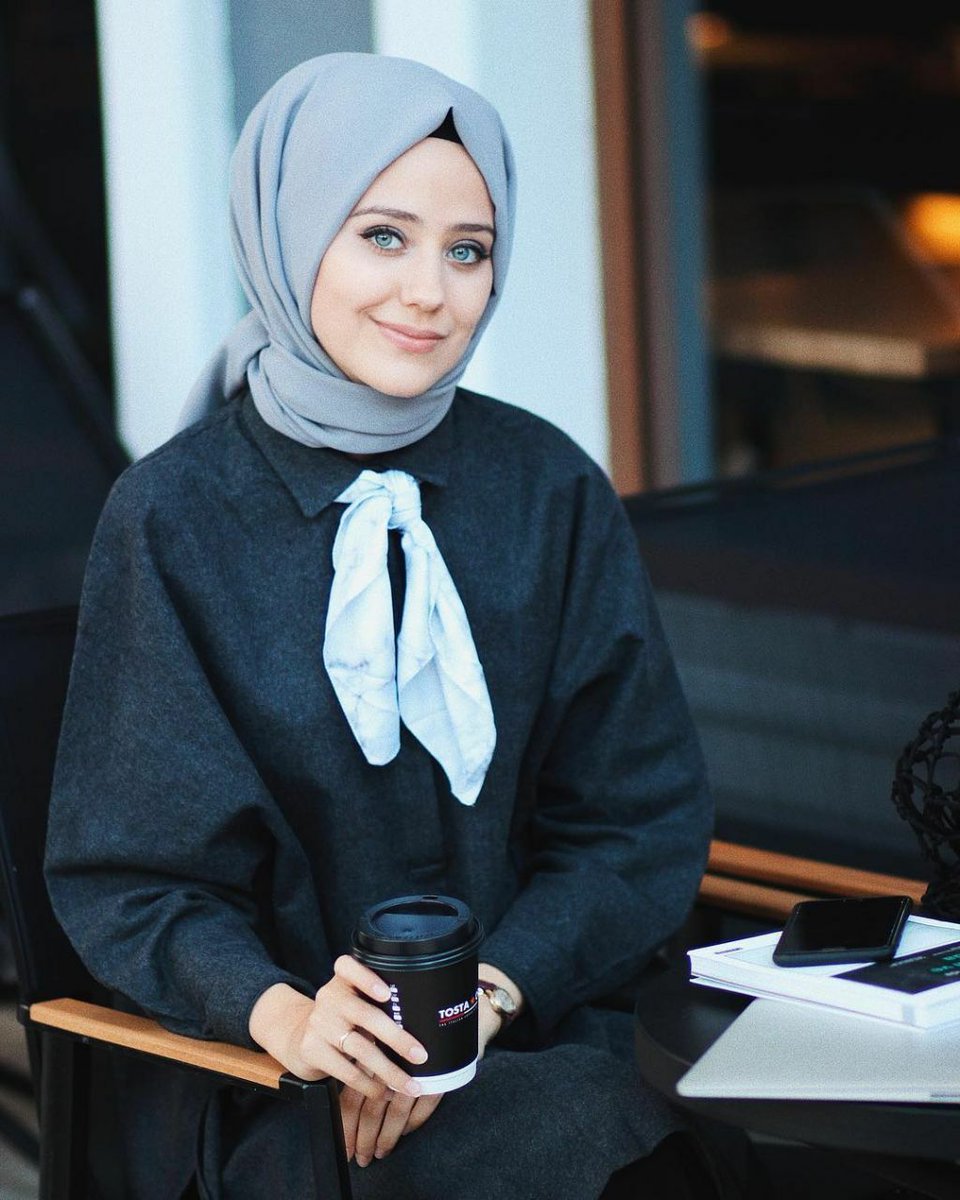 رحہٰيق الہٰموسويـ°ﮯ♚ tweet media