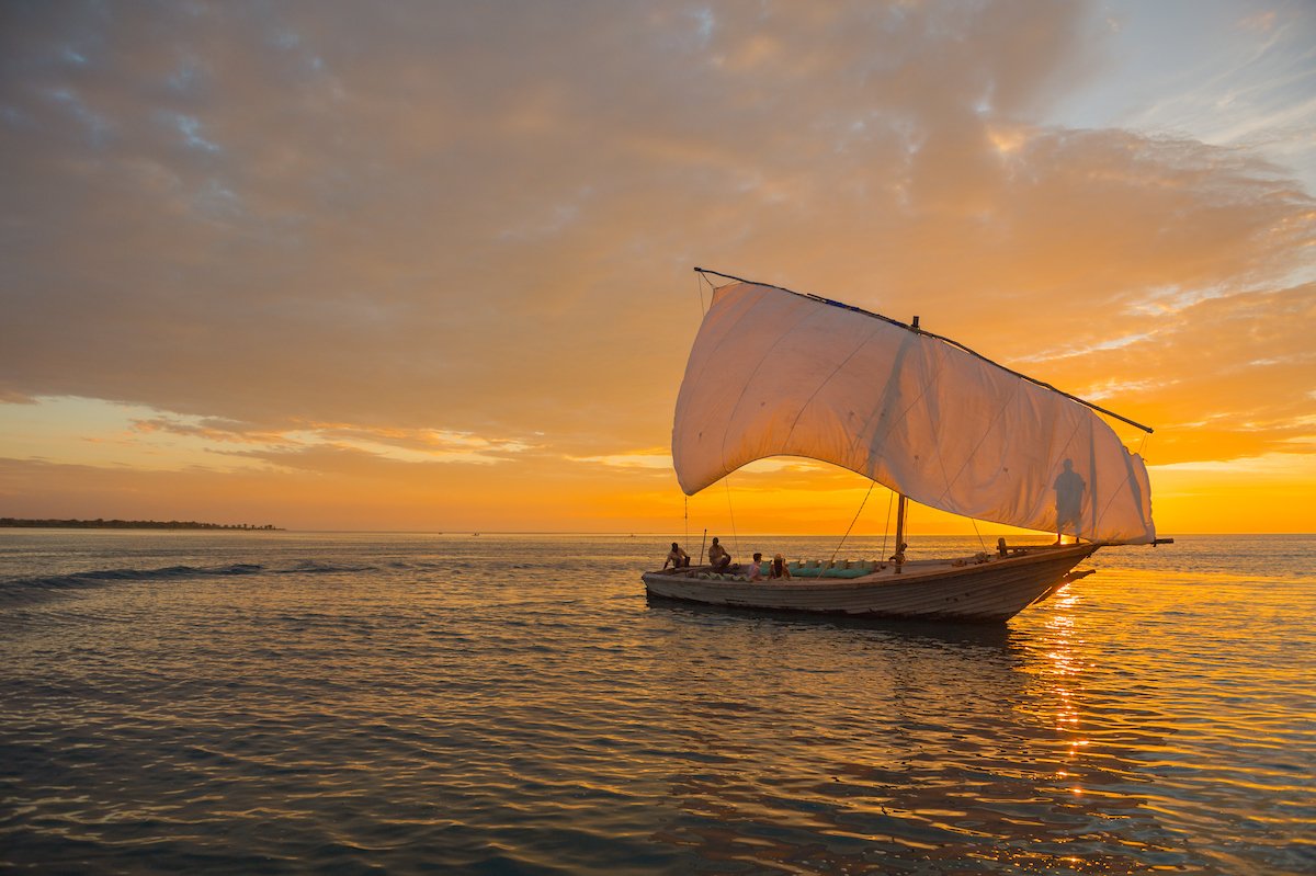 RobinPopeSafari's tweet photo. The sunsets over Lake Malawi are simply breath-taking!

Take a sunset dhow cruise when you stay at Pumulani Lodge:
https://t.co/YbNfZTJXDO

#LakeMalawi #MalawiTravel #AfricanSunsets #BeachAndBush #LuxuryTravel #LuxurySafari #BeachLife #BeachHoliday https://t.co/Q9DOLAGWl5