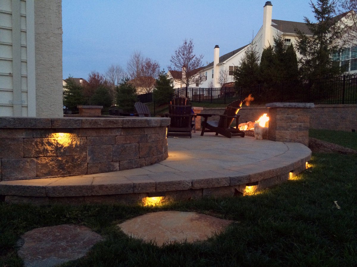 DOSLandscape's tweet image. At  Distinctive Outdoor Spaces, you can rely on us to completely maintain your property. Our programs can be tailored to meet a vast range of needs and budgets.
ow.ly/jz0Y50k3QJS #Outdoors #Landscape