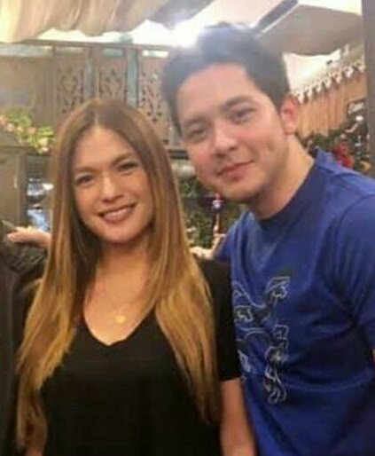 Djdeng's tweet photo. i'm really happy for you @aldenrichards02 😉 Happy Birthday Again brad!👊And to @beabinene @flinsTUNs #RodjunCruz and of course to @andreaetorres (Ada) I just really wanted to thank you guys for always being there for Alden. #BestFriendsEver!👍syempre may pahabol na #ALDREA❤️😄✌️ https://t.co/Utt5JeNxW1