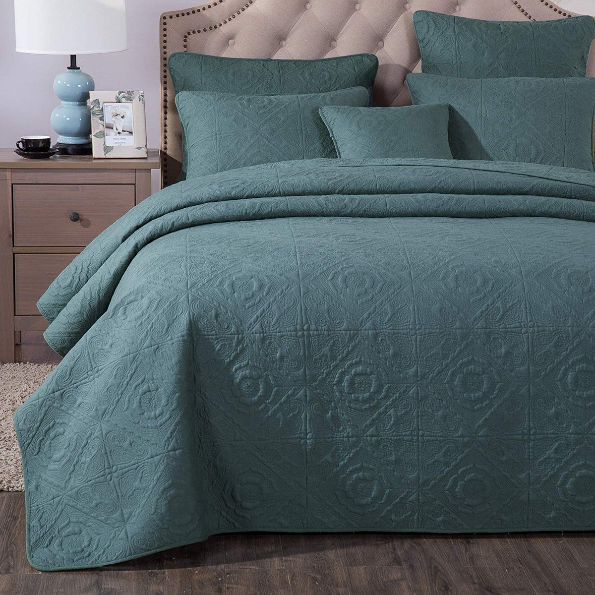 DaDalogy's tweet photo. Name This Color....
.
.
#namethiscolor #beauty #decor #homeDecor #bedding #dadabedding #color #WednesdayWisdom #freeshipping #freereturns #help #color #bedspreads #QuestionOfTheDay #bedroomgoals #bedroomdecor #bedroomideas #smallbusiness #colorblind https://t.co/ikajJzkSyS