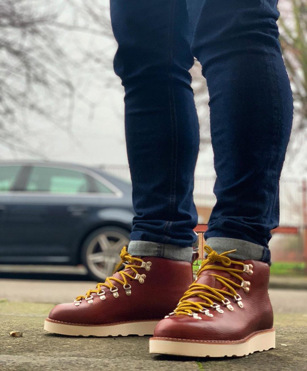 Magnifico boots by @markkovich 
Keep sharing friends!

#fracap #madeinitaly #handmade #boots #personalized