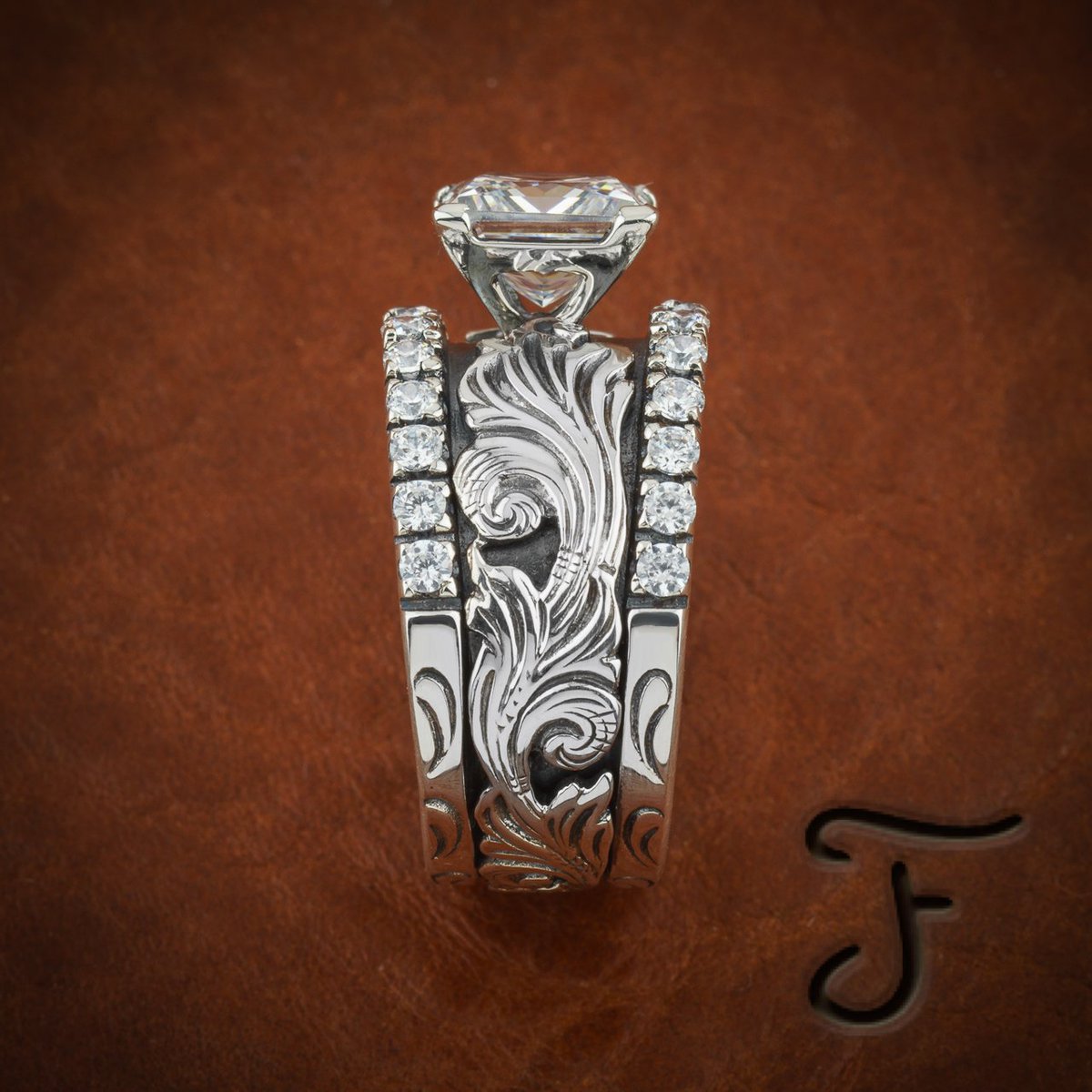 FanningJewelry's tweet photo. GIVEAWAY for all of our Followers. You will need to Follow us on Twitter, like this Tweet, Comment your size, tag 2 friends, and then Retweet to have a chance to win this R-39.. Winner will be randomly drawn on January 31st 2019 at 12pm #blingring #sterlingsilverrings https://t.co/MHdr8rLj7i