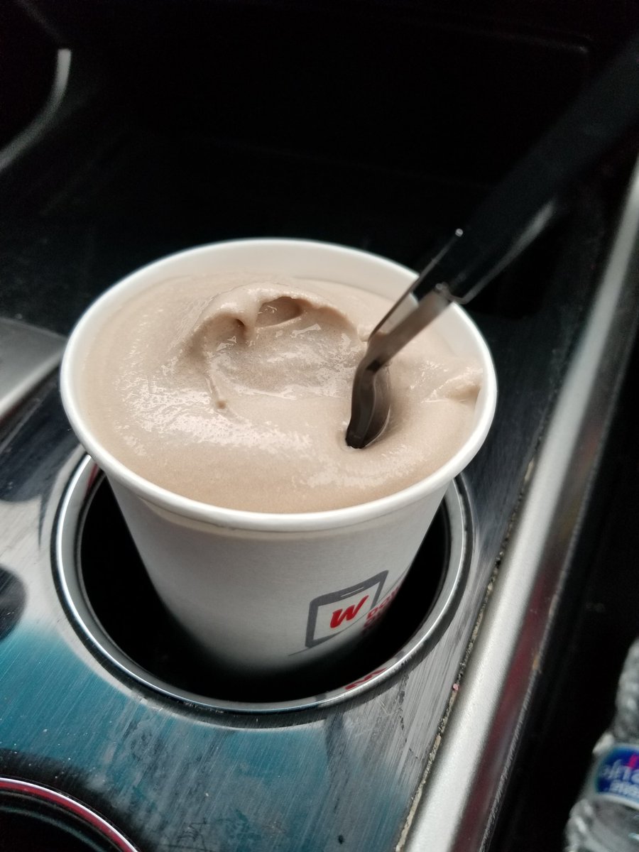 PredsFanGamer's tweet photo. I'd like to dedicate this frosty to the #PredsMoms doing in part for @PredsNHL !!! #Preds https://t.co/IpQoRkQWzm