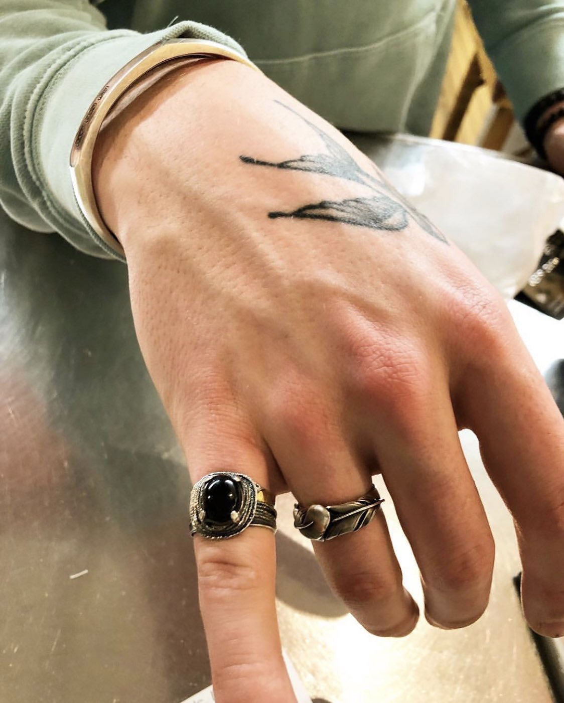 Shawn Mendes Updates on X Shawn with a new pinky ring from TheBeaderyTO Looking good https t oMCxP9Pmpe X