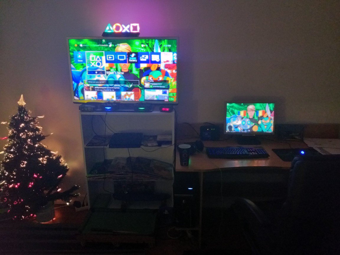 AGJProductions's tweet photo. My new 2019 setup tour for now on #setup #2019setup #setuptour #setuptv #setupps4 #setupps3 #setuppc https://t.co/F70u1QL58H