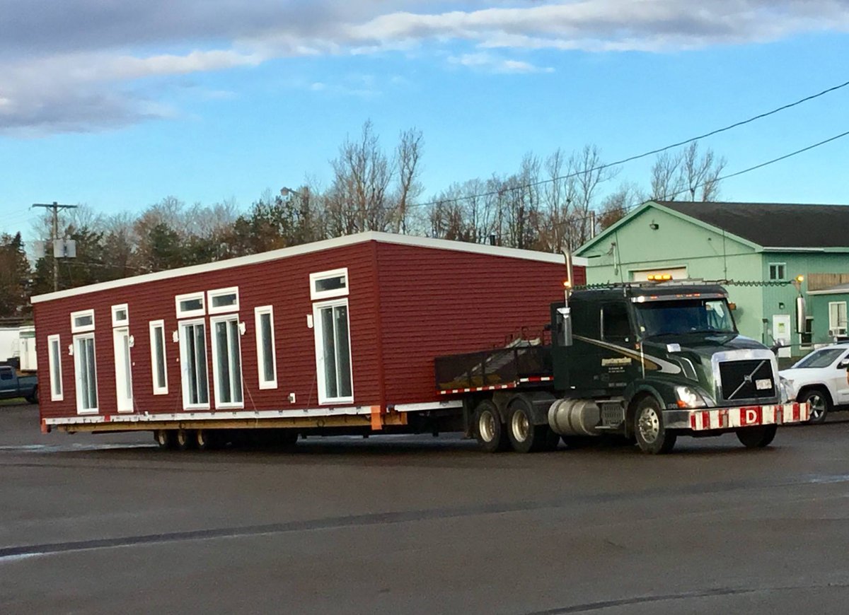 HarmonyGroveHS's tweet image. New Year. New Homes. New Options. 
We are crushing on the blues.

#newhomes #energyefficient #qualitybuilt #siding #mitten #customhomes