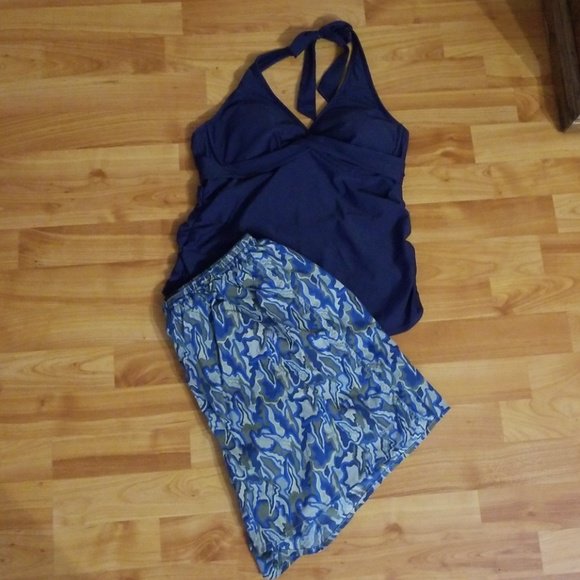 project3five's tweet photo. So good I had to share! Check out all the items I'm loving on @Poshmarkapp #poshmark #fashion #style #shopmycloset #patagonia #nikibiki #citystudio: https://t.co/TTtBrH0QOF https://t.co/077b3qiHcR