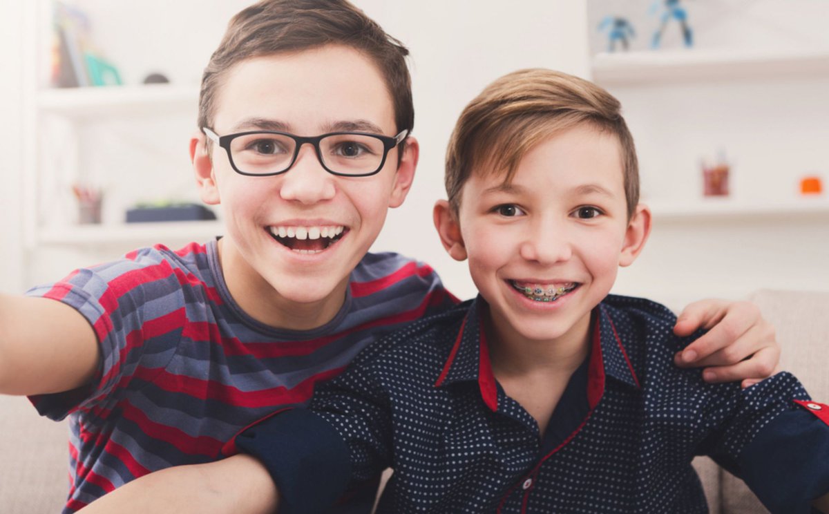 If you're wondering whether you need braces or Invisalign, the only way to know for sure is to visit an Orthodontist like Dr. Hawley! In the meantime, we can give you a good idea by describing the common challenges that treatment can correct: hawleyorthodontics.com/do-i-need-brac…