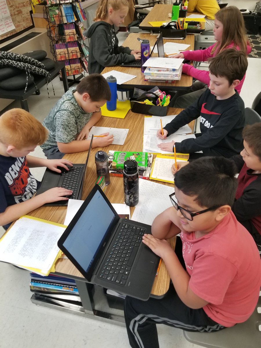 jewellclass's tweet image. Working on publishing our Best Snow Day essays #studentwriters #snowday #publishingprocess