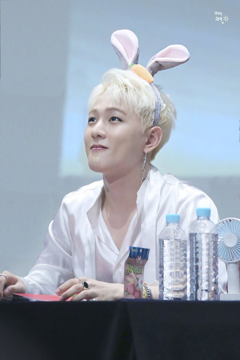 RandomAK1's tweet image. Happy Birthday Donghyuk❤️❤️ #DancingDonghyukDay