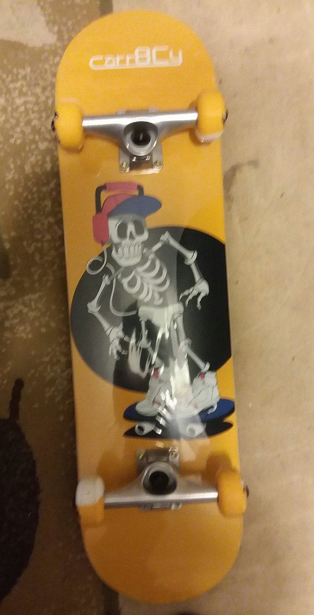 Lewis2ash's tweet photo. Check out this awesome skateboard by carrBCy. It's 7 layers of Canadian Maple and it glows in the dark! 

https://t.co/qrdKZ5PRN1 https://t.co/wg62sg6mst